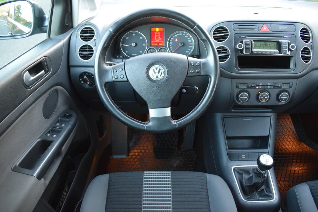 2008 Volkswagen GOLF - 12
