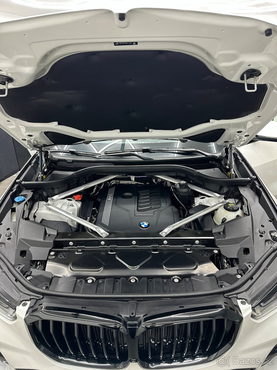 2021 BMW X5 - 12