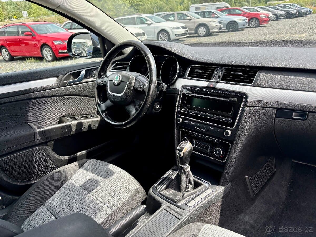 2010 Škoda SUPERB - 12