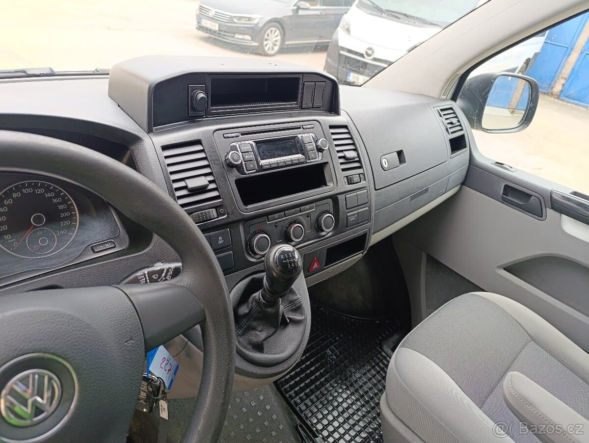 2015 Volkswagen TRANSPORTER - 12