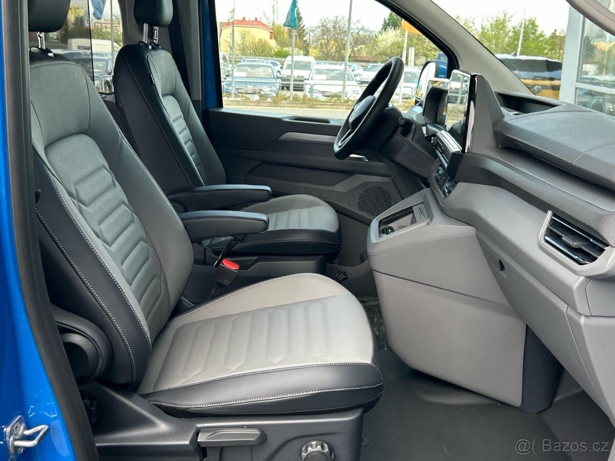 Volkswagen CARAVELLE - 12