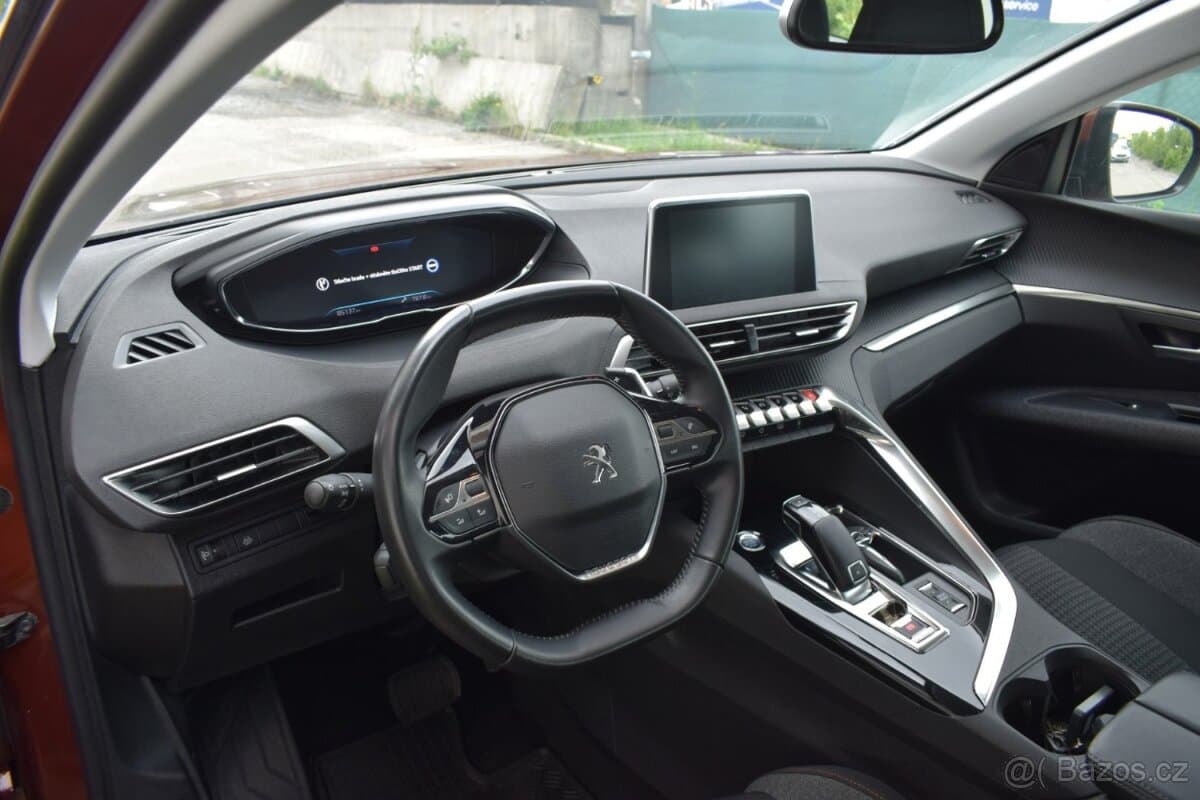 2021 Peugeot 5008 - 12