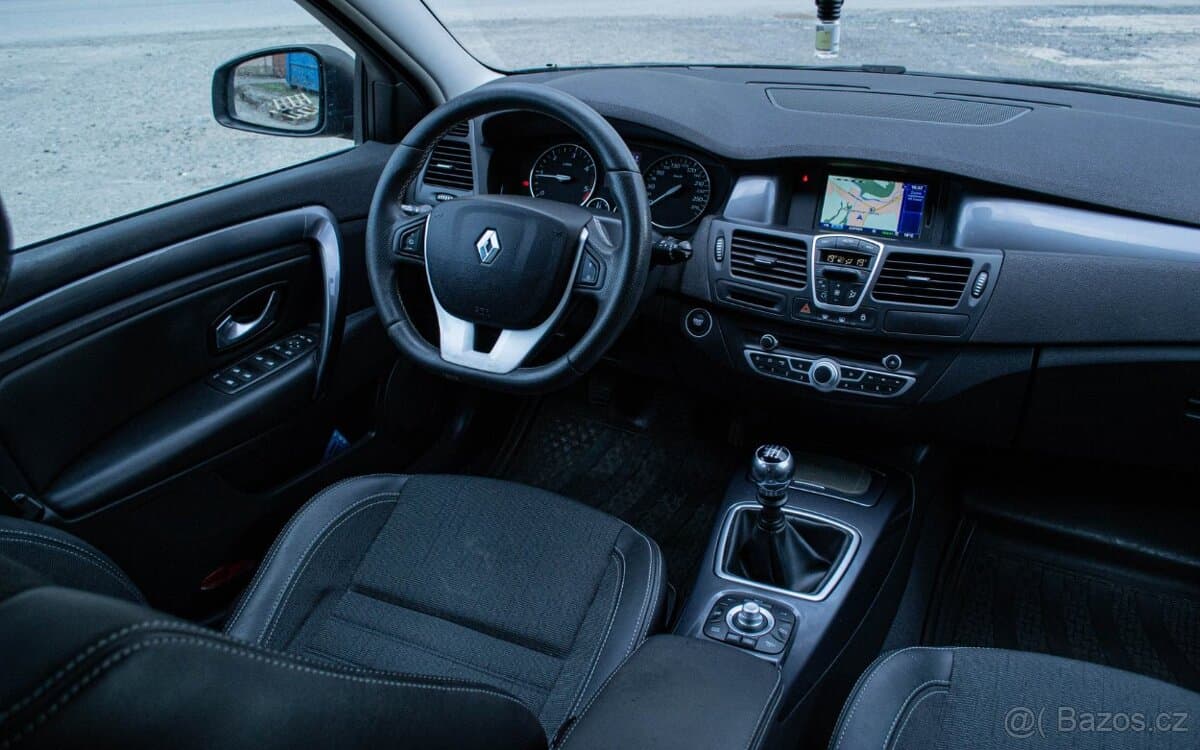 2010 Renault LAGUNA - 12