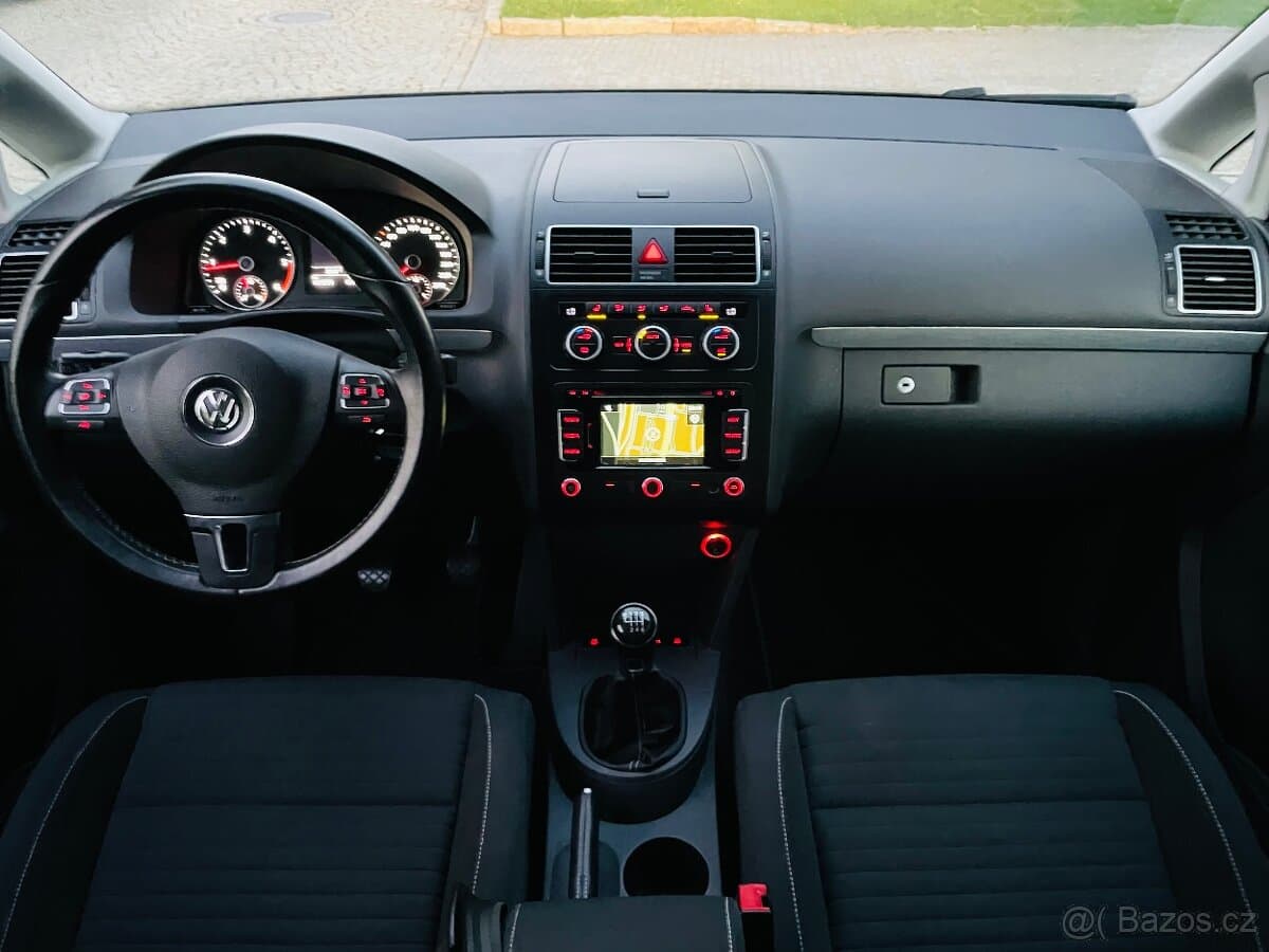 2015 Volkswagen TOURAN - 12