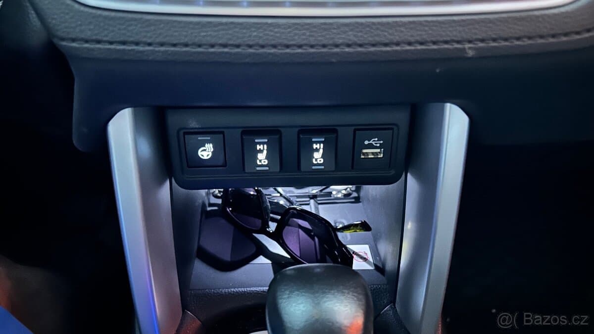 2023 Toyota COROLLA - 12