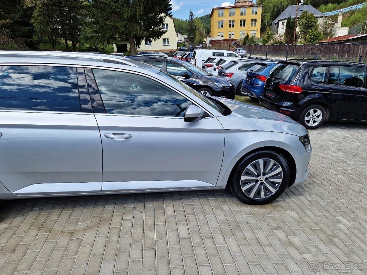 2021 Škoda SUPERB - 12