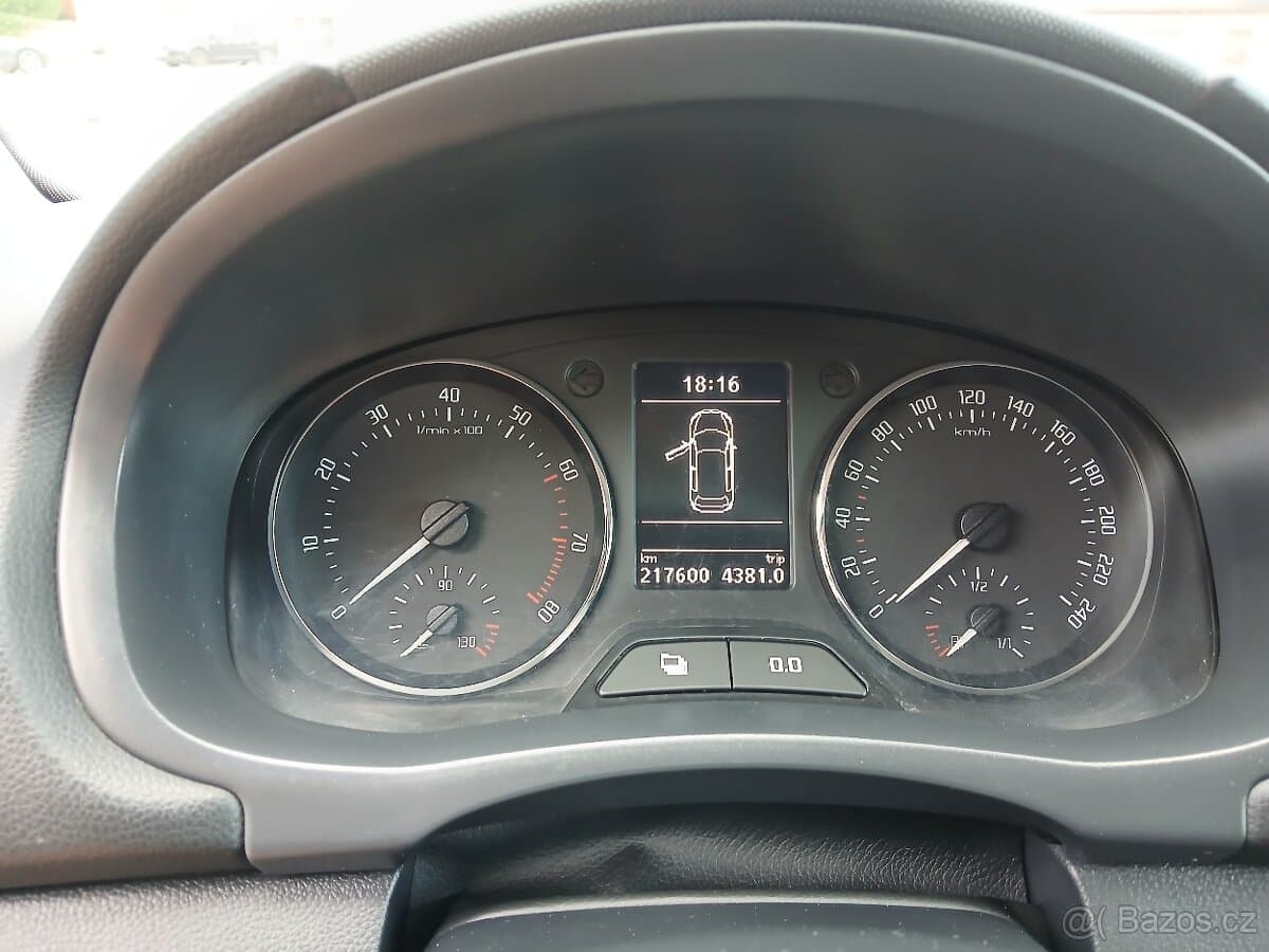 2013 Škoda FABIA - 12