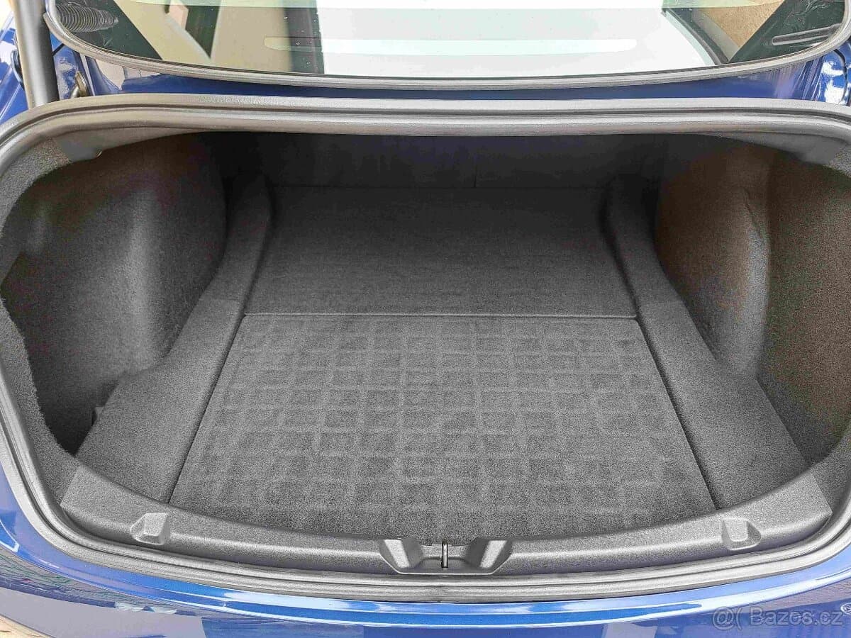 2023 Tesla MODEL 3 - 12