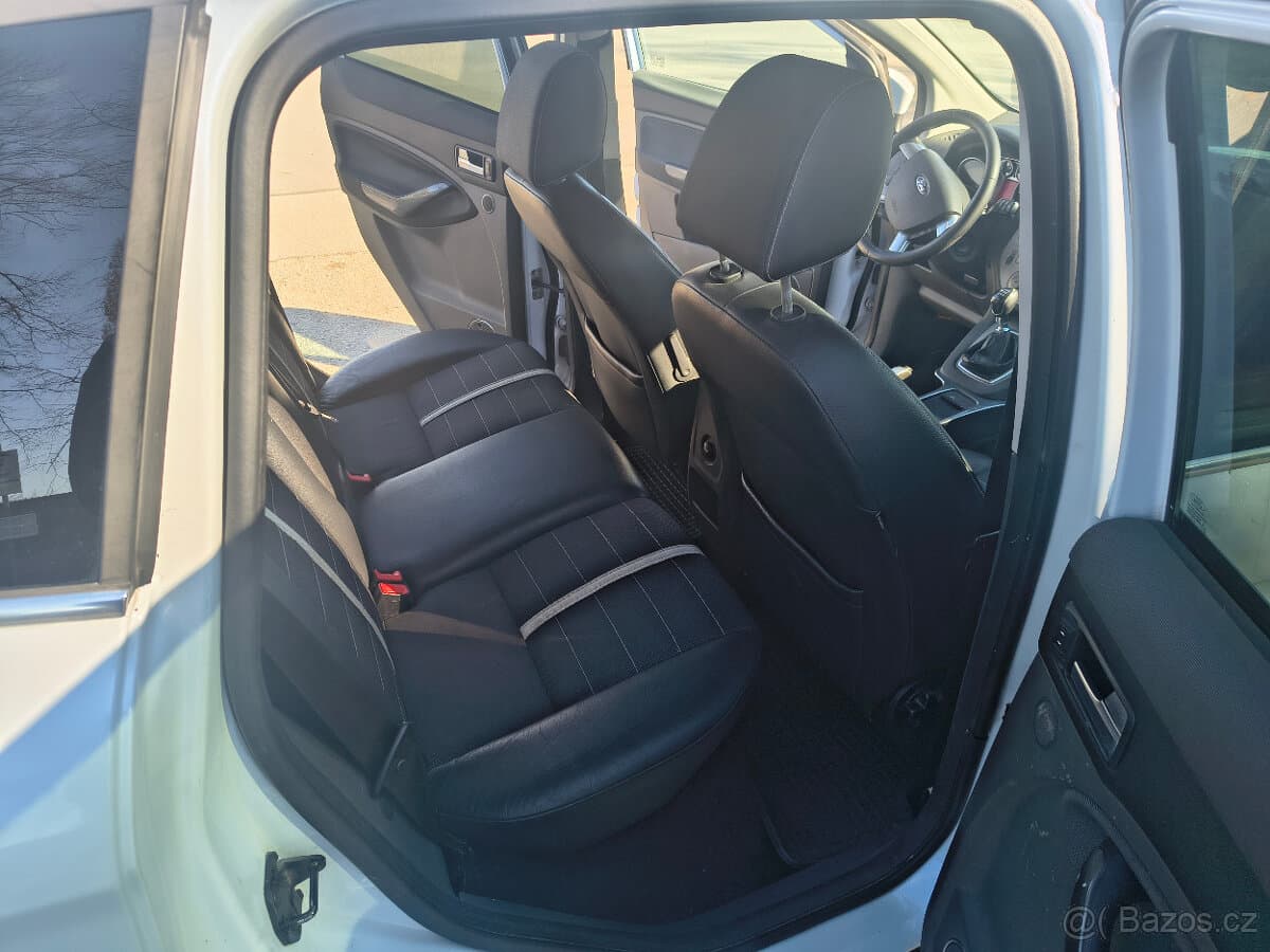 2009 Ford KUGA - 12