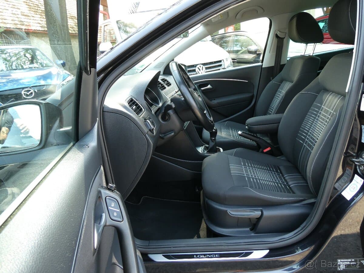 2015 Volkswagen POLO - 12