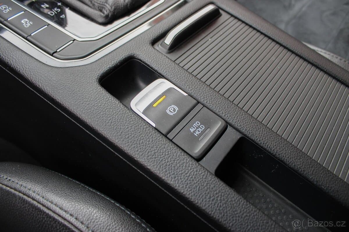 2015 Volkswagen PASSAT - 12