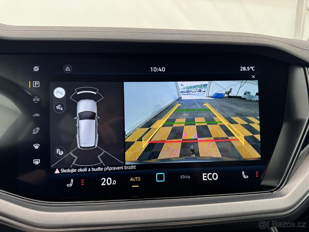 2025 Volkswagen TOUAREG - 12