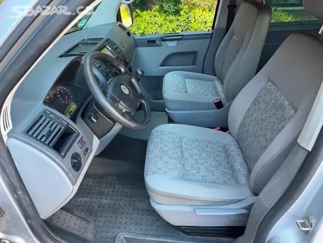 2009 Volkswagen CARAVELLE - 12