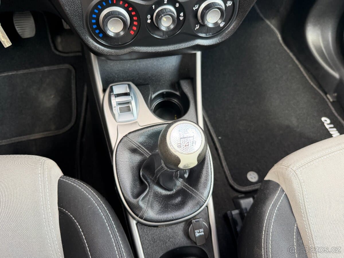 2014 Alfa Romeo MITO - 12