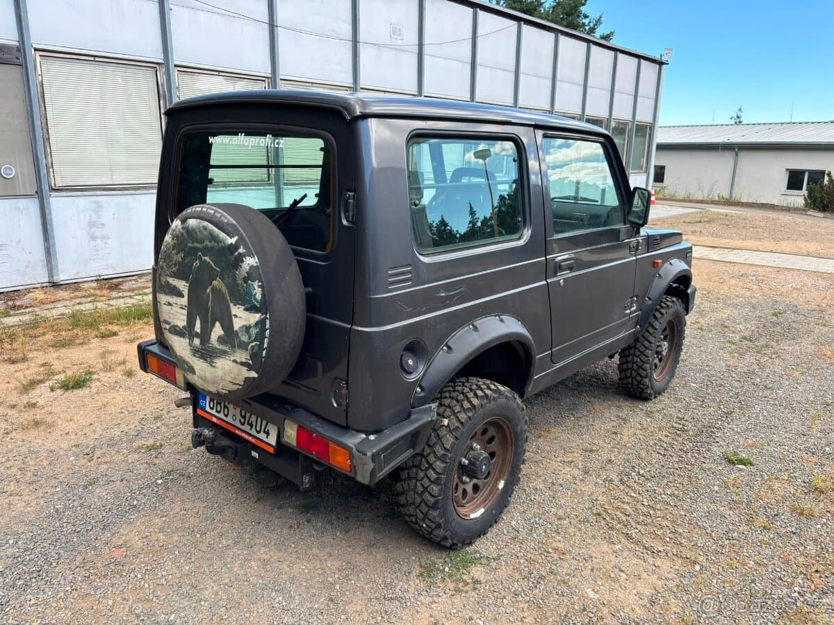 1995 Suzuki SAMURAI - 12