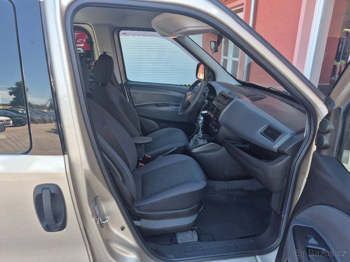 2010 Fiat DOBLO - 12