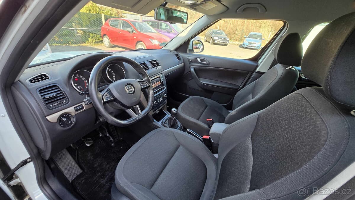 2015 Škoda YETI - 12