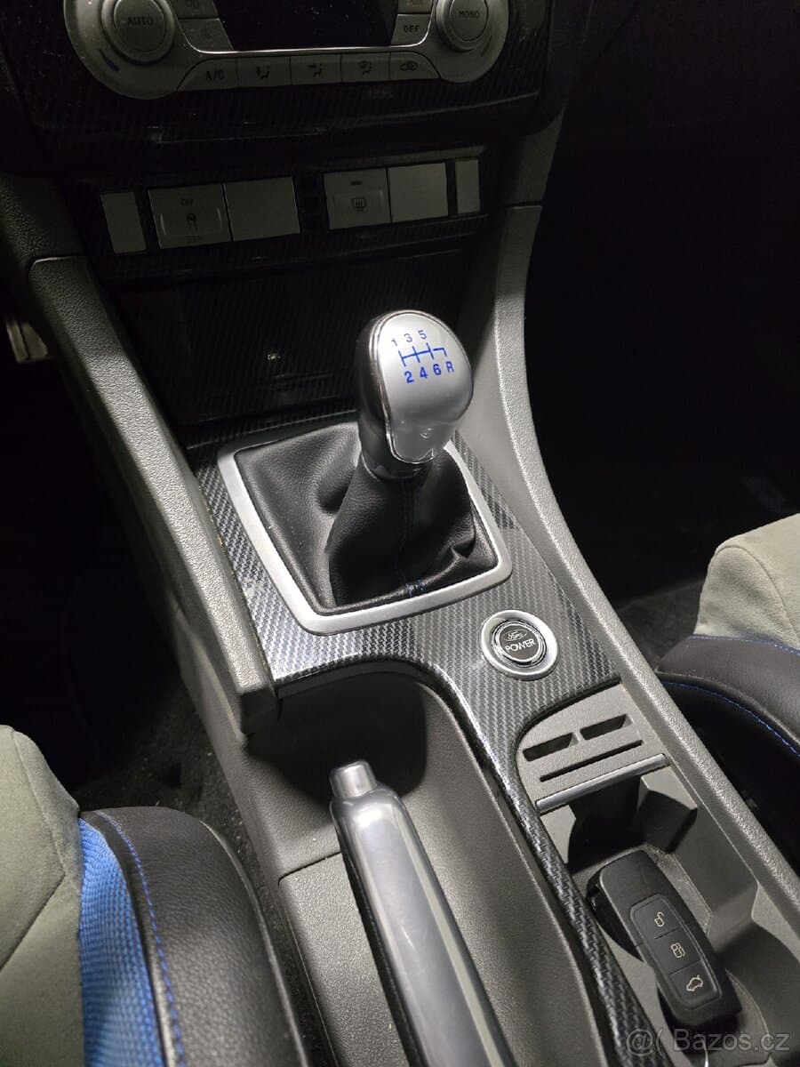 2011 Ford FOCUS - 12