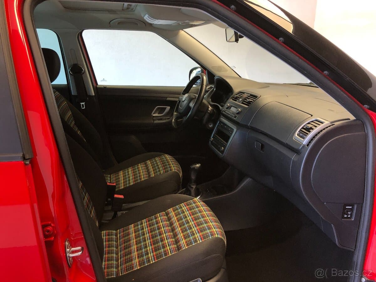 2012 Škoda FABIA - 12