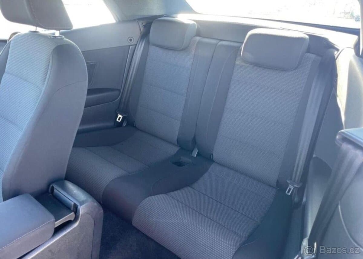 2012 Volkswagen GOLF - 12