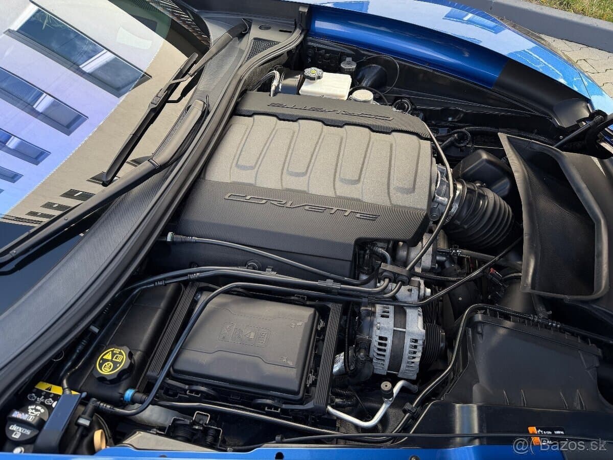 2019 Chevrolet CORVETTE - 12