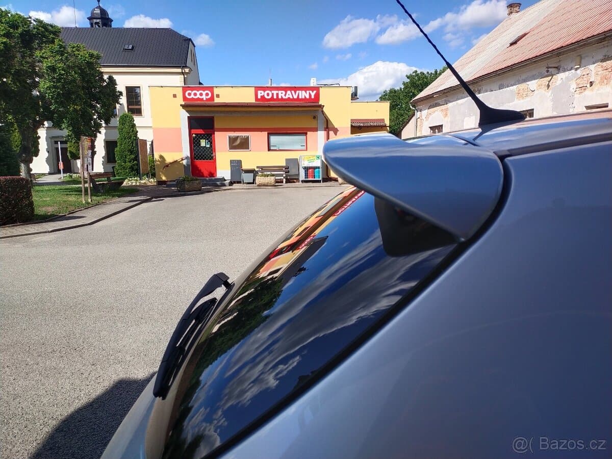 2002 Peugeot 206 - 12