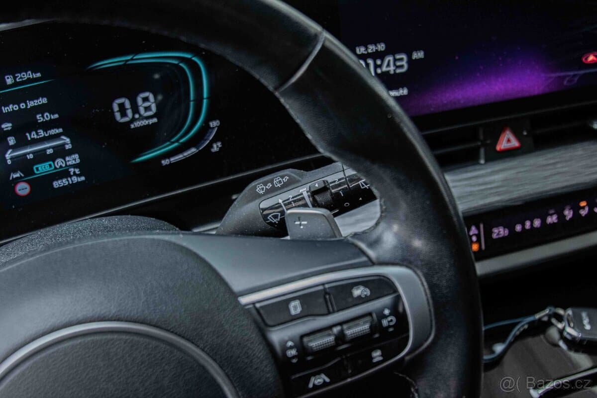 2023 Kia SPORTAGE - 12