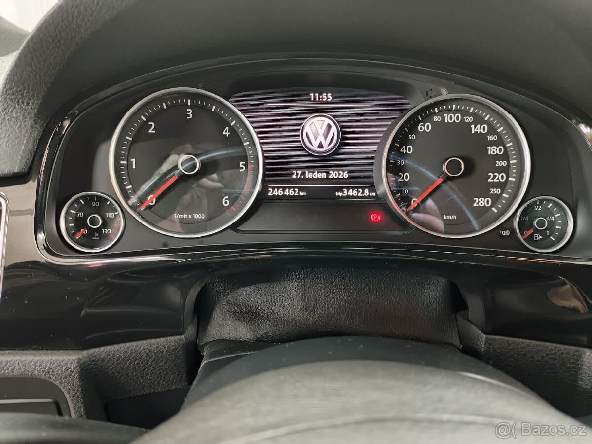 2013 Volkswagen TOUAREG - 12