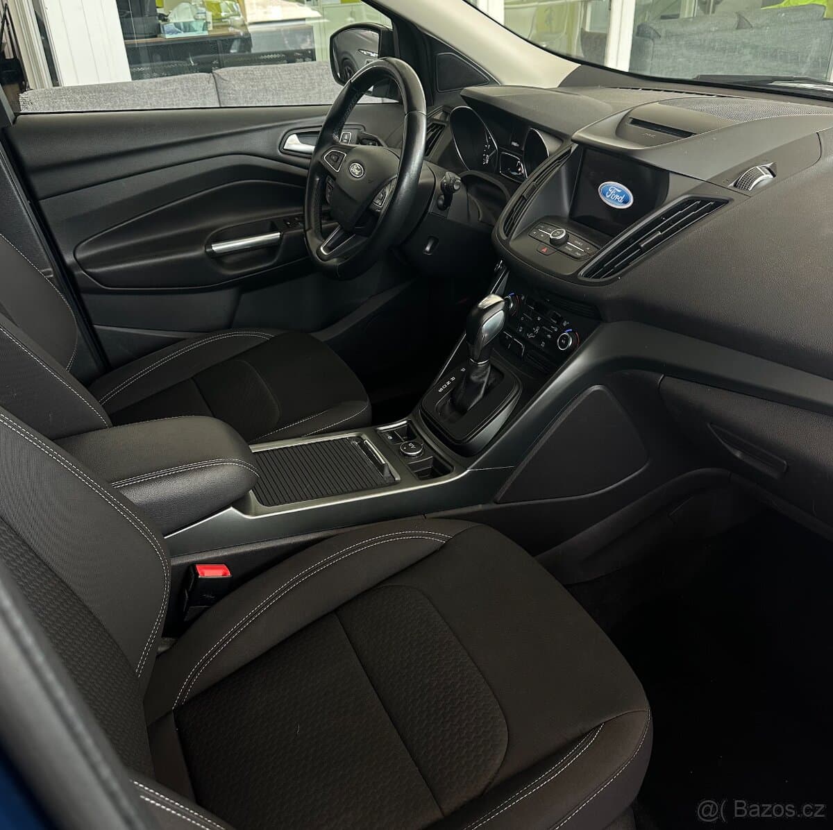 2019 Ford KUGA - 12
