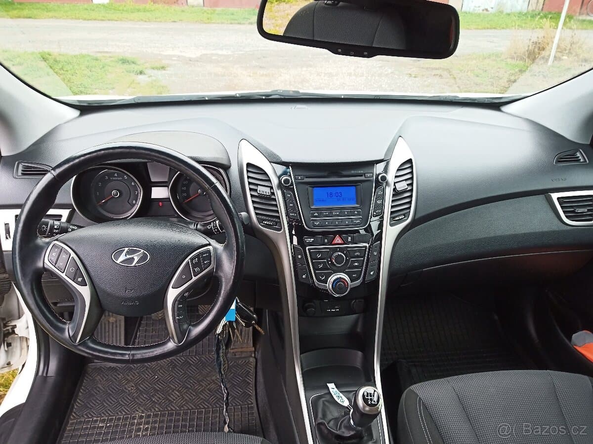 2013 Hyundai i30 - 12