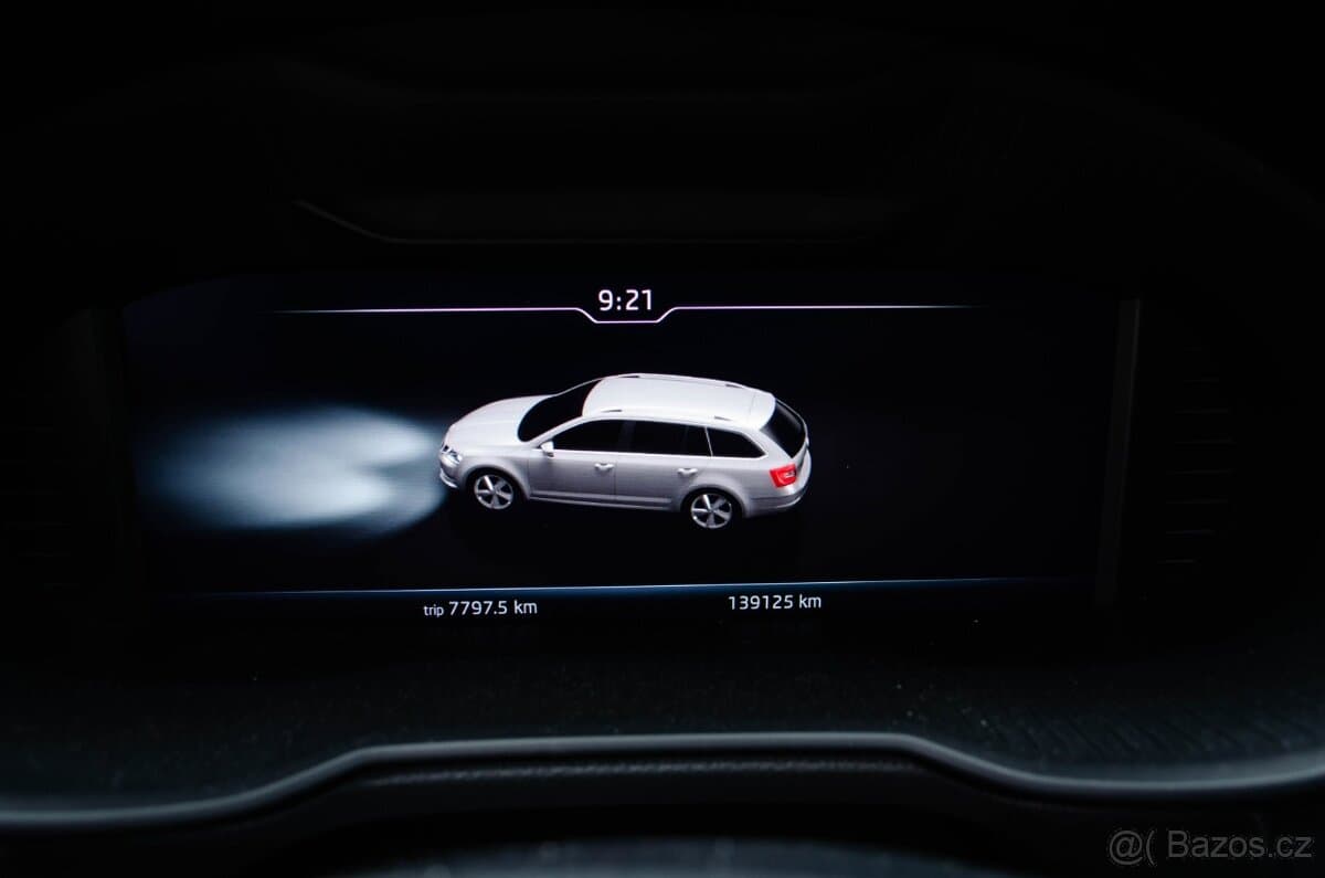 2019 Škoda OCTAVIA - 12
