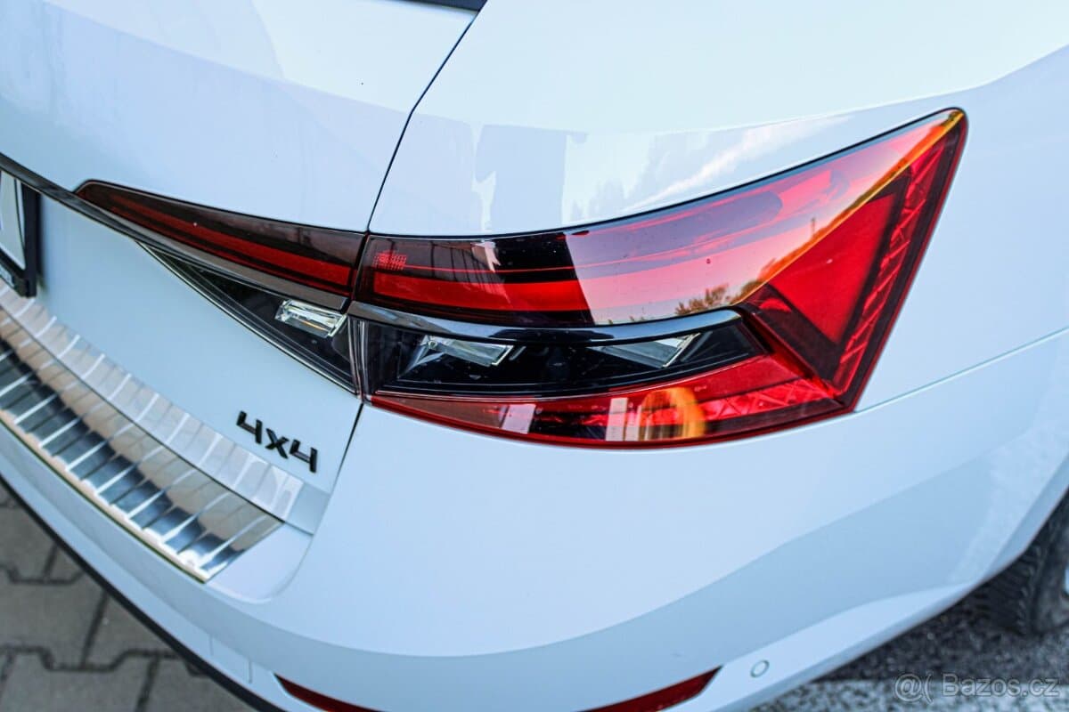 2022 Škoda SUPERB - 12