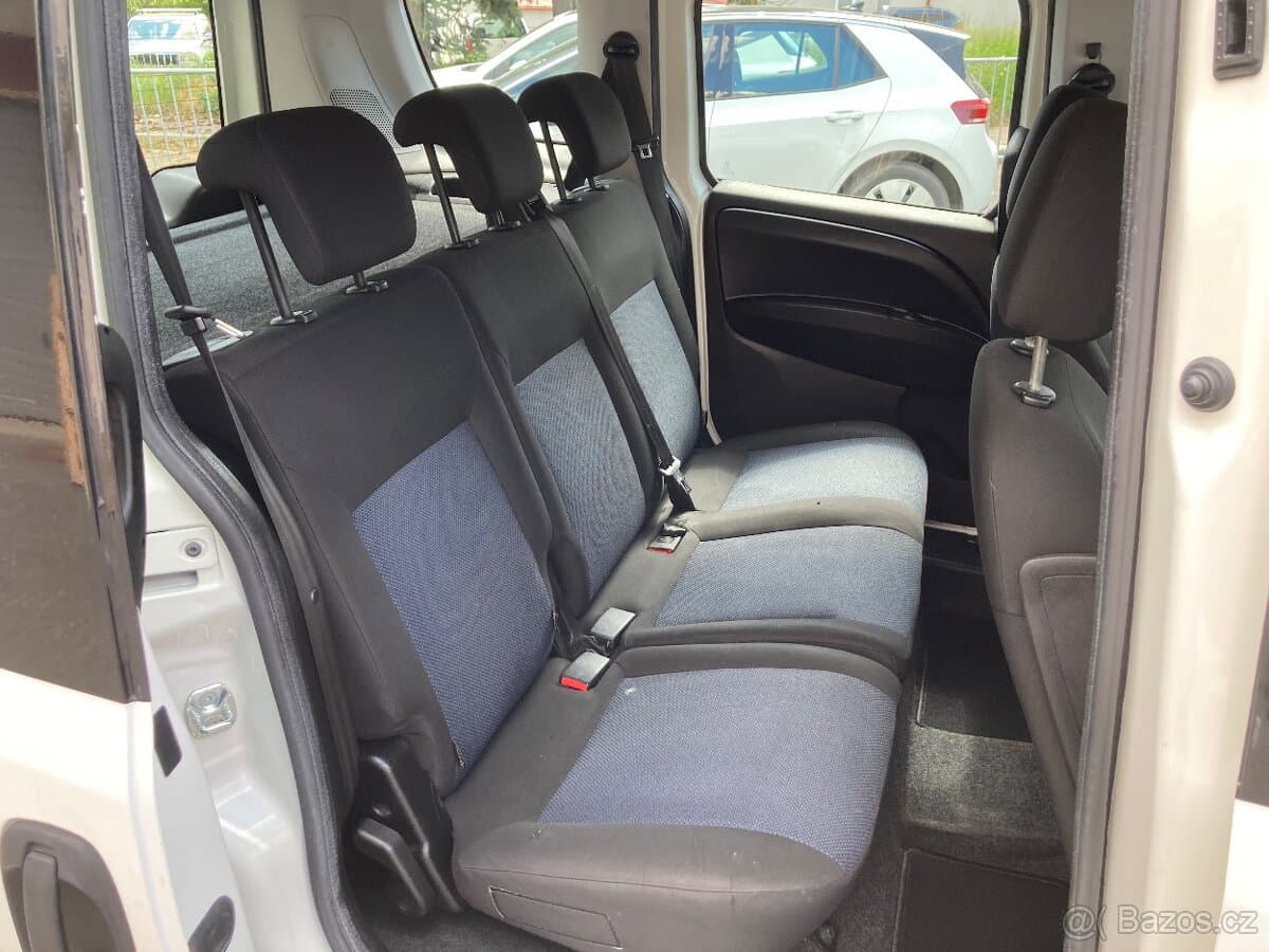 2016 Opel COMBO - 12
