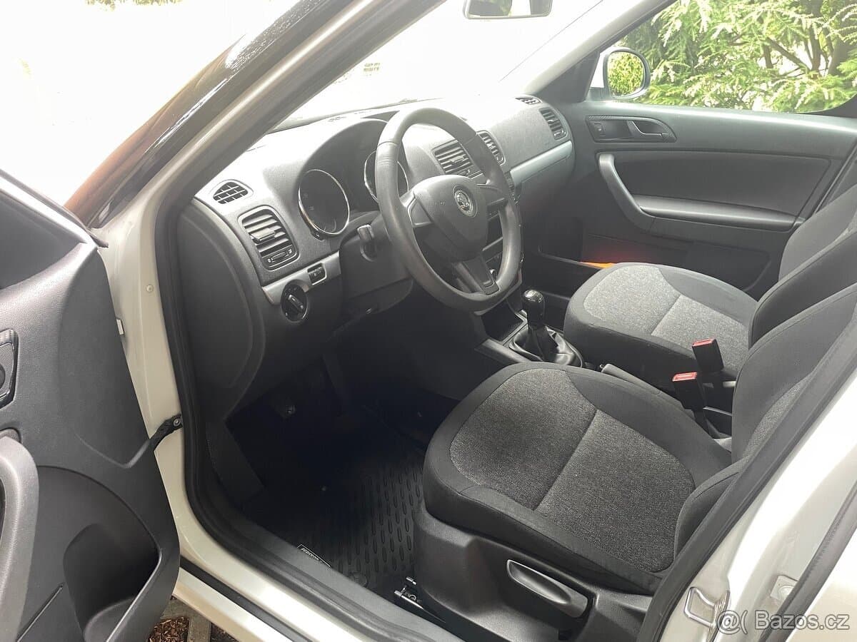 2015 Škoda YETI - 12