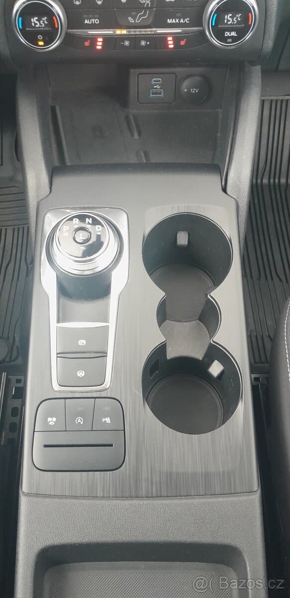 2020 Ford KUGA - 12