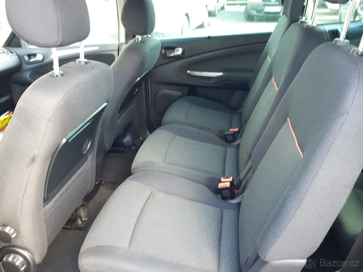 2006 Ford S-MAX - 12