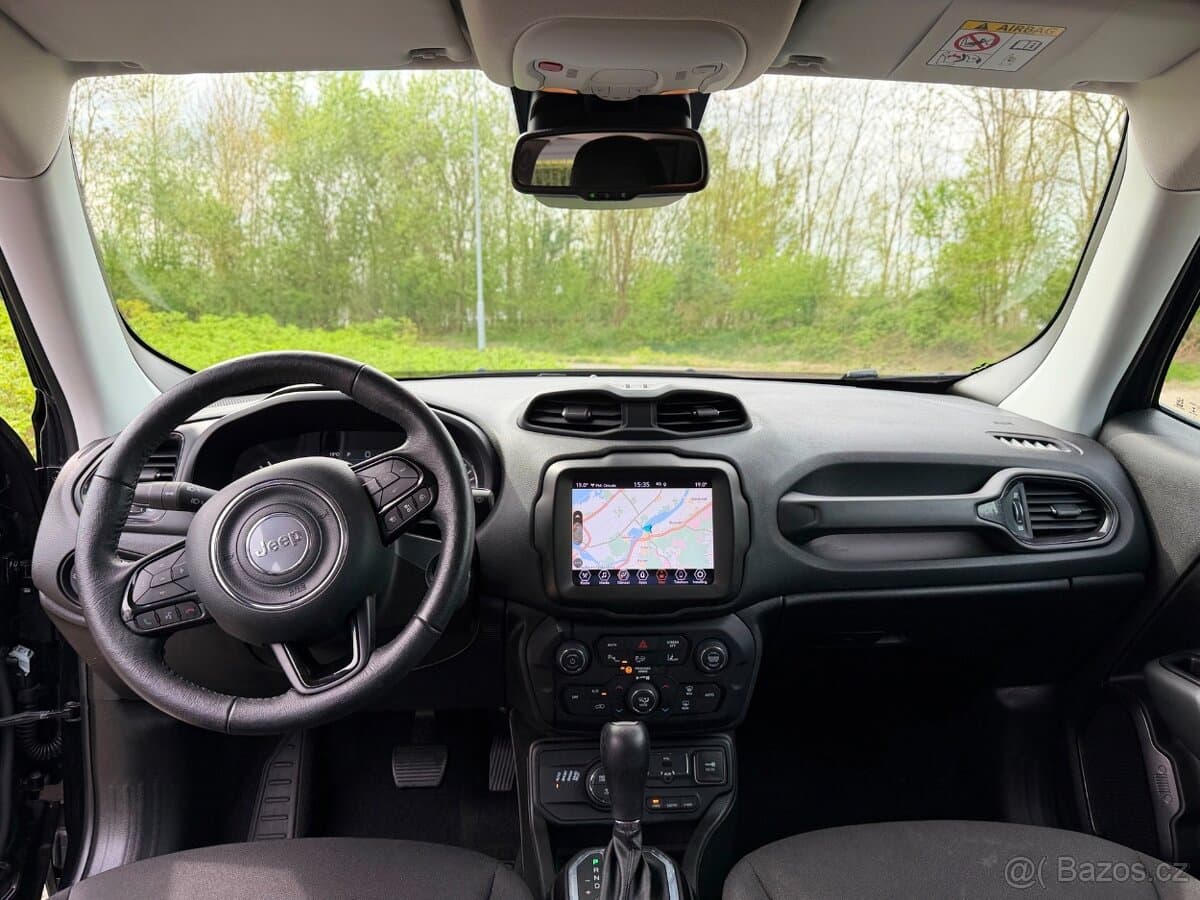 2022 Jeep RENEGADE - 12