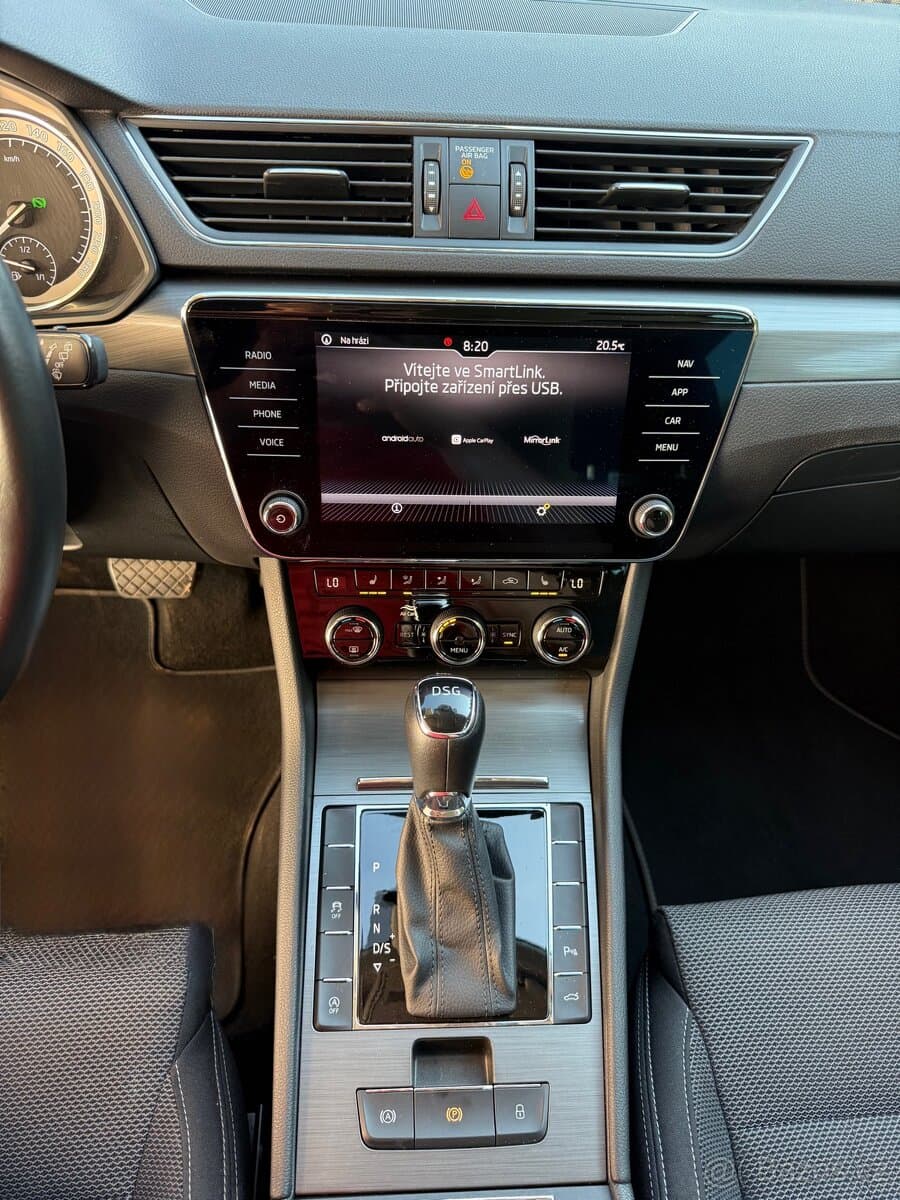 2020 Škoda SUPERB - 12