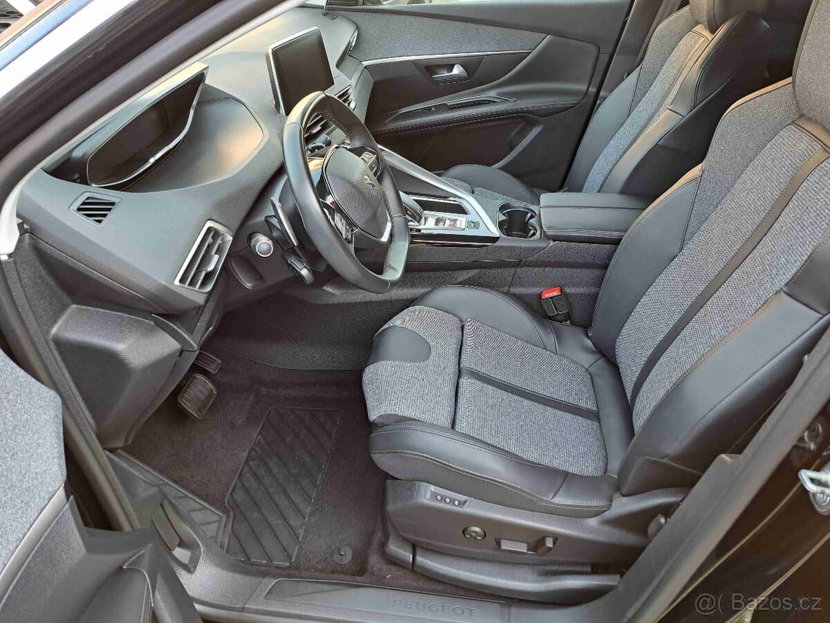 2019 Peugeot 3008 - 12