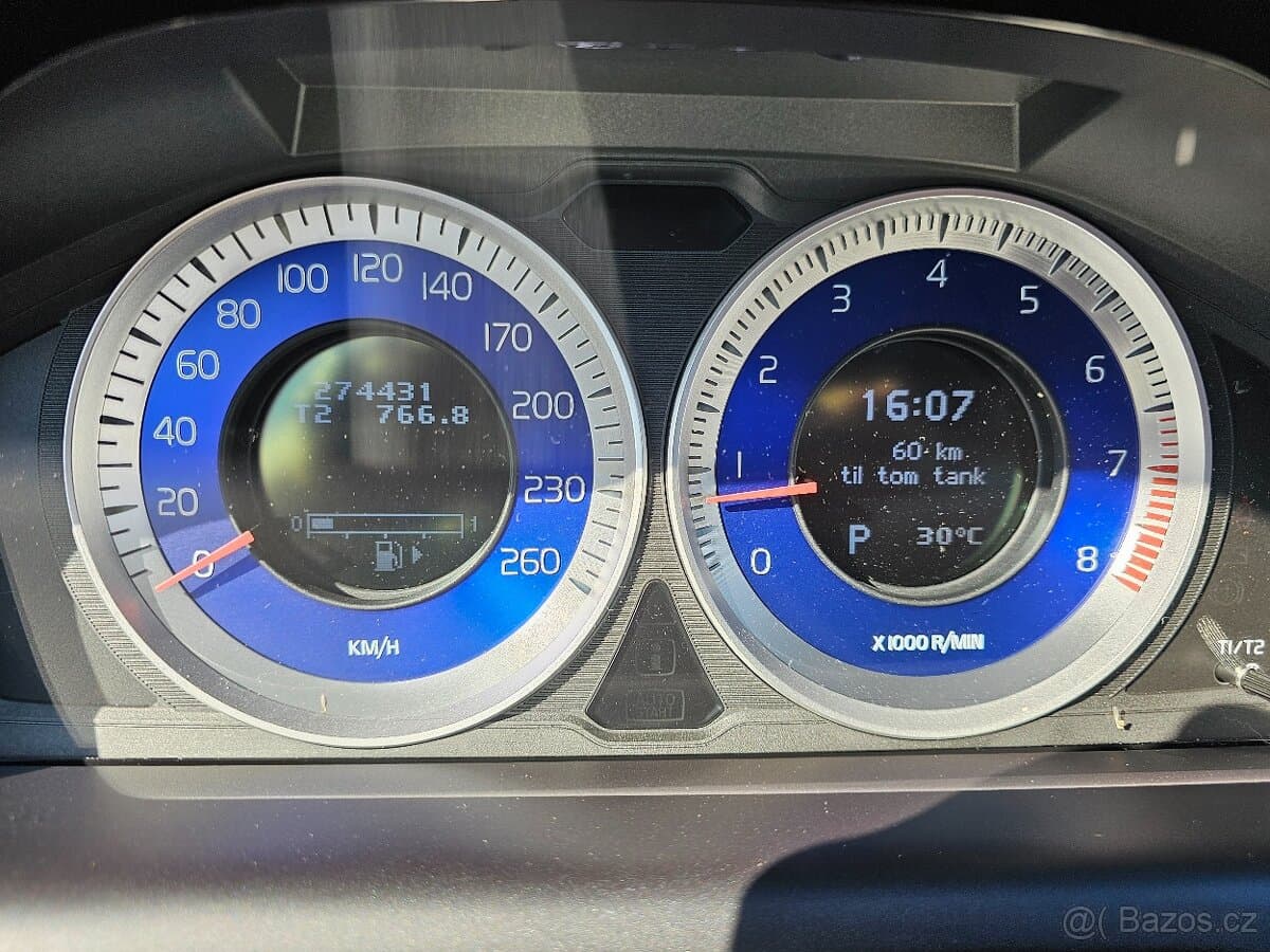 2011 Volvo XC60 - 12