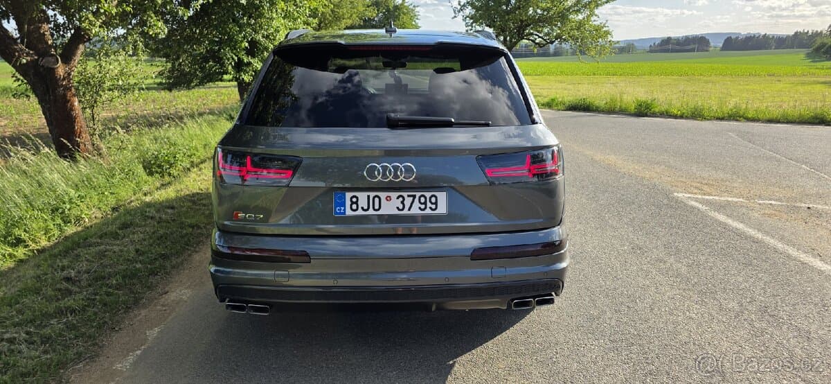 2018 Audi SQ7 - 12