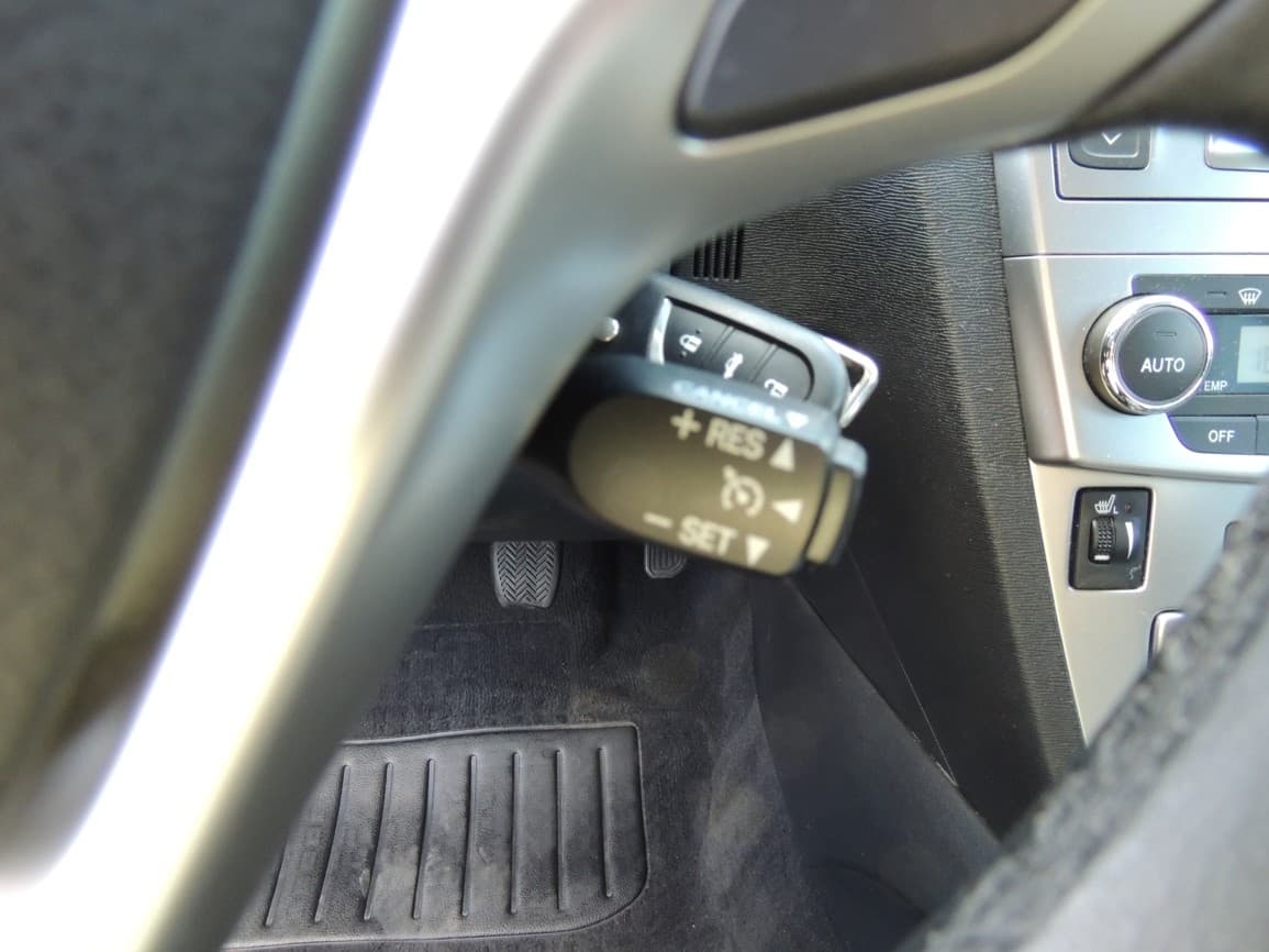 2012 Toyota AVENSIS - 12