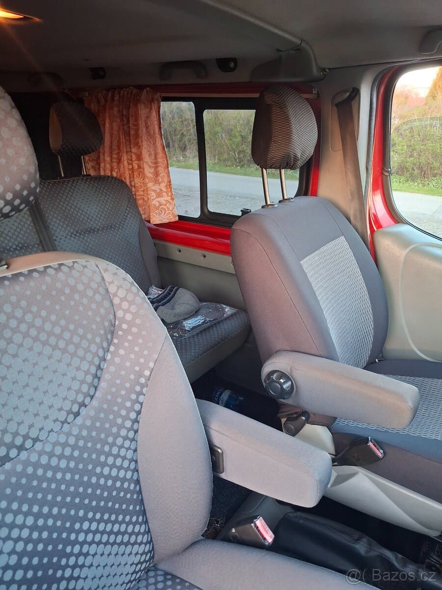 2008 Renault TRAFIC - 12