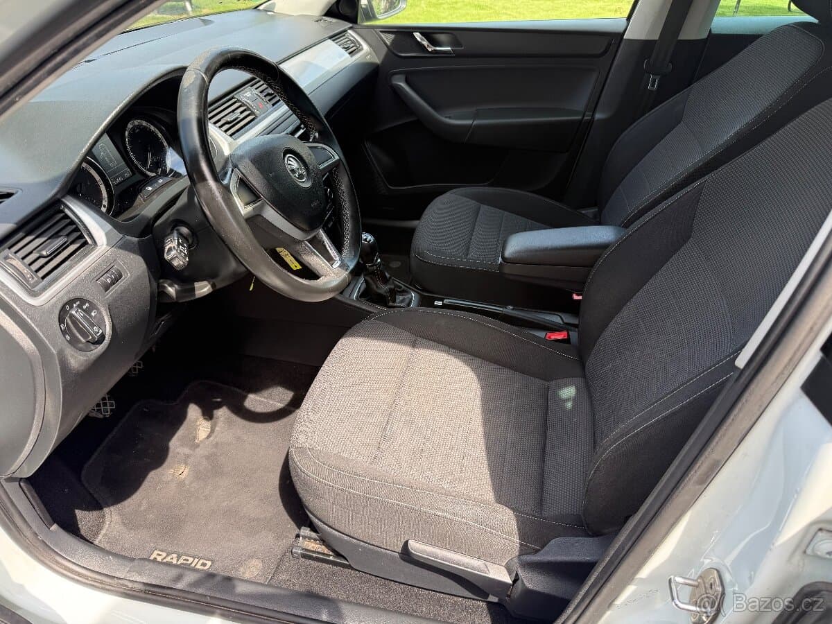 2015 Škoda RAPID - 12