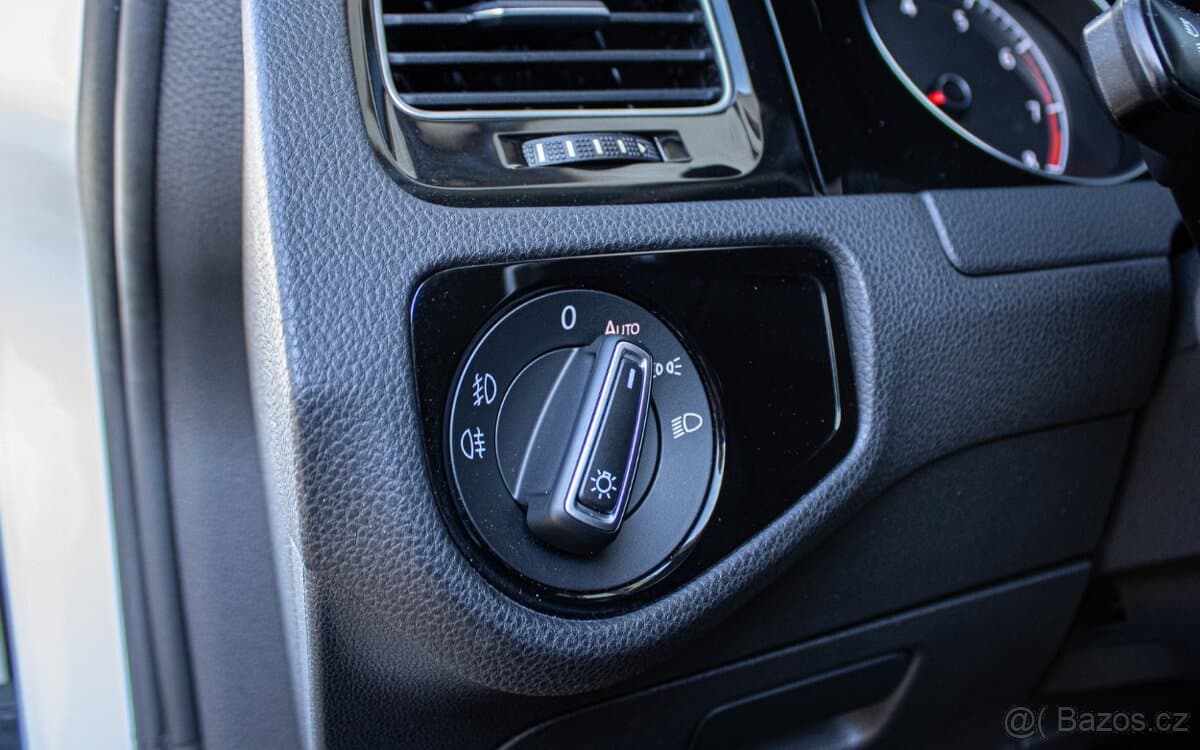 2016 Volkswagen GOLF - 12