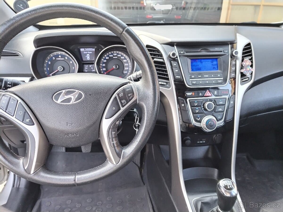 2013 Hyundai i30 - 12
