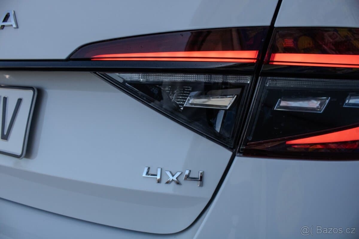 2019 Škoda SUPERB - 12