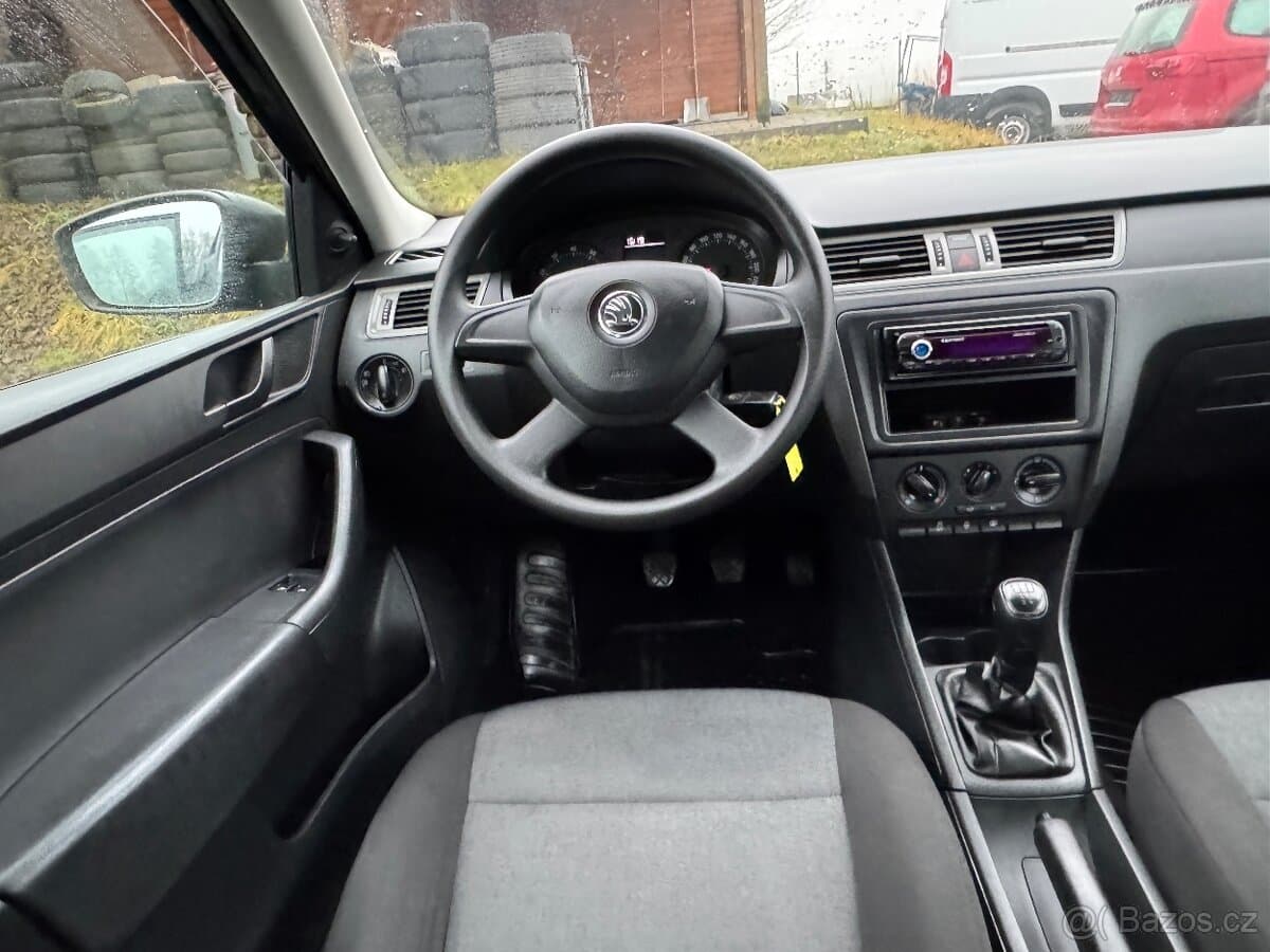 2013 Škoda RAPID - 12