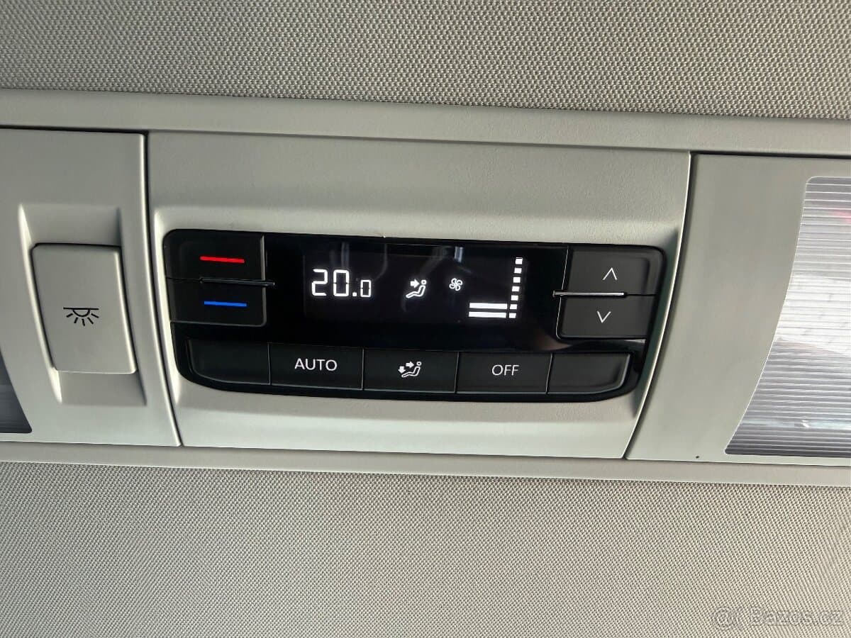 2021 Volkswagen MULTIVAN - 12