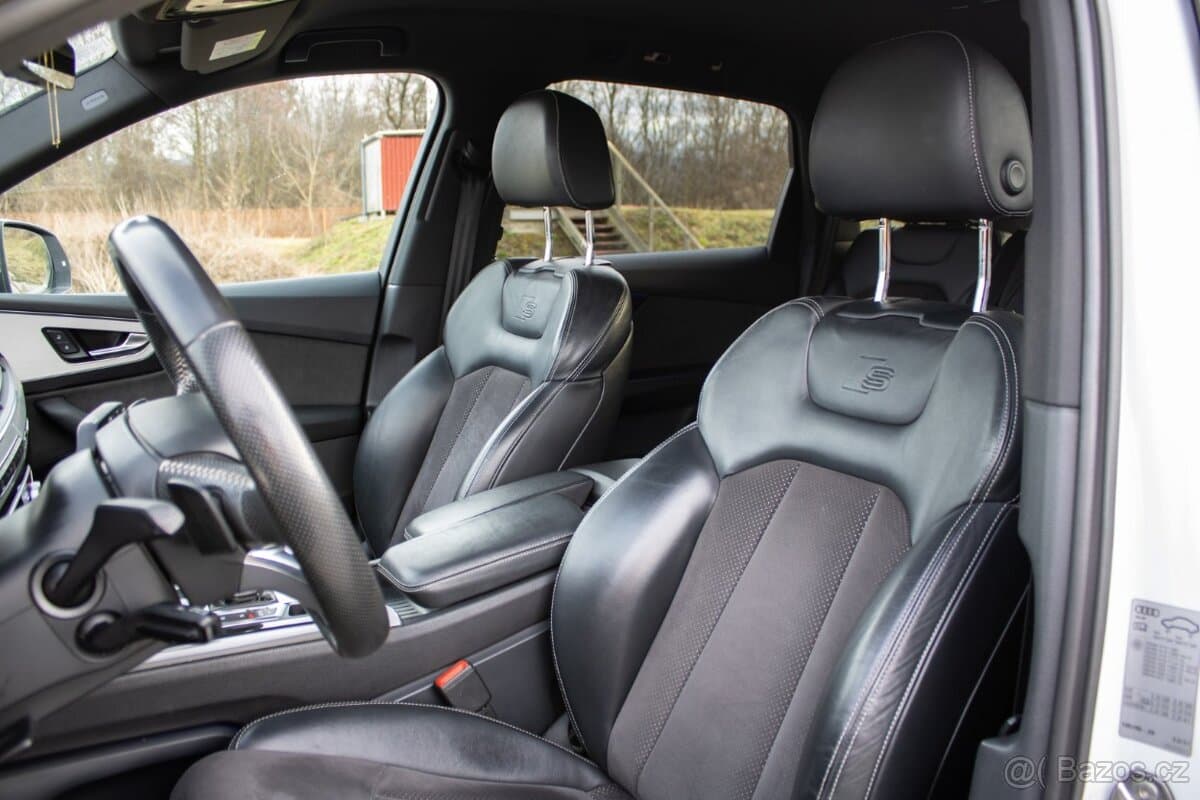 2015 Audi Q7 - 12